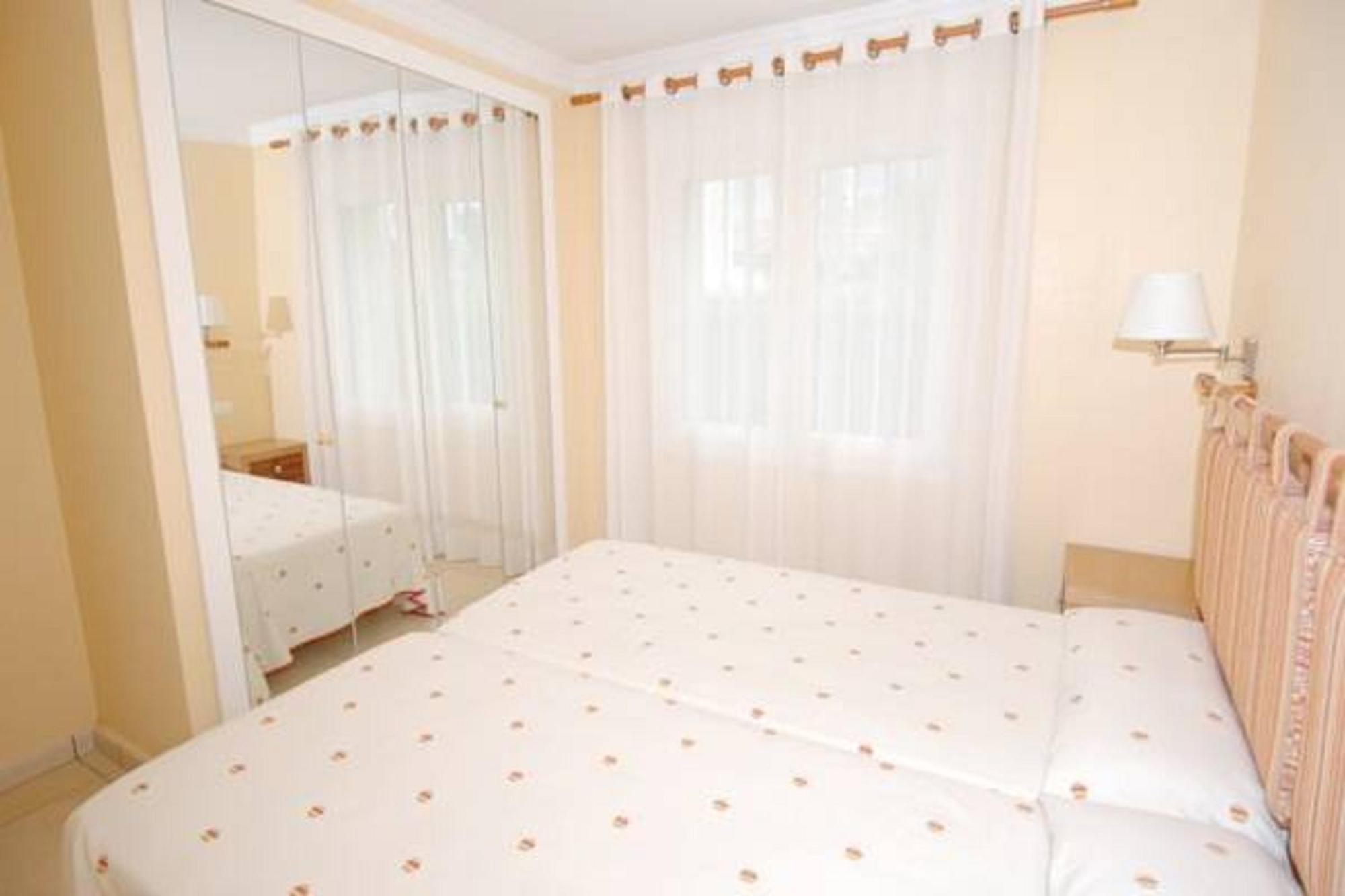 Villa Gaudi Oliva Zimmer foto